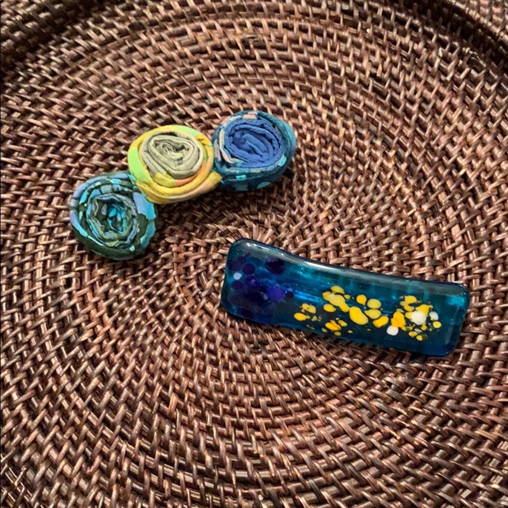 Pair of blue and yellow barrettes